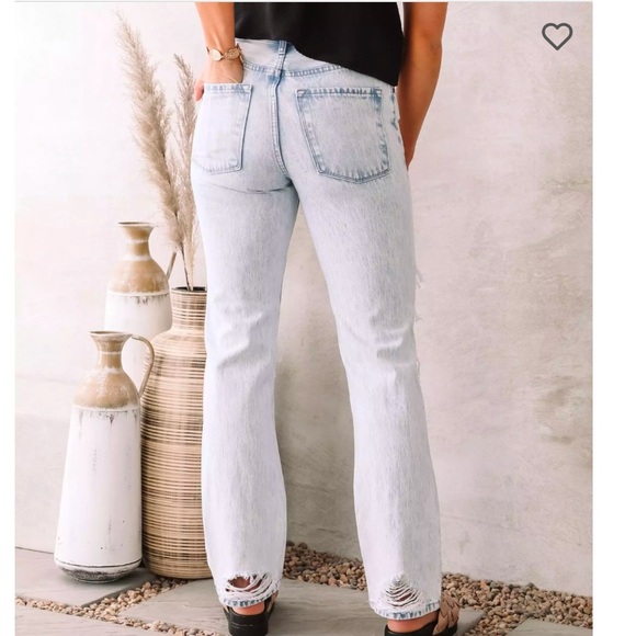 Distressed Jeans - Picture 2 of 9